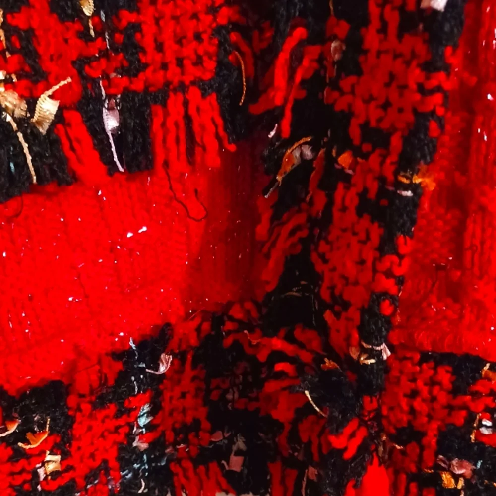 Classic red plaid sweater - Picture 4 of 6